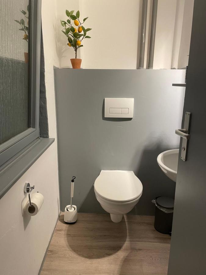 Urbansuites - Modern & Zentral In Der City - Dein Zuhause In Stuttgart Exteriör bild