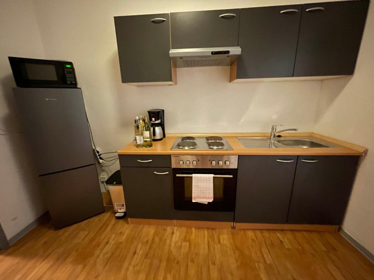 Urbansuites - Modern & Zentral In Der City - Dein Zuhause In Stuttgart Exteriör bild