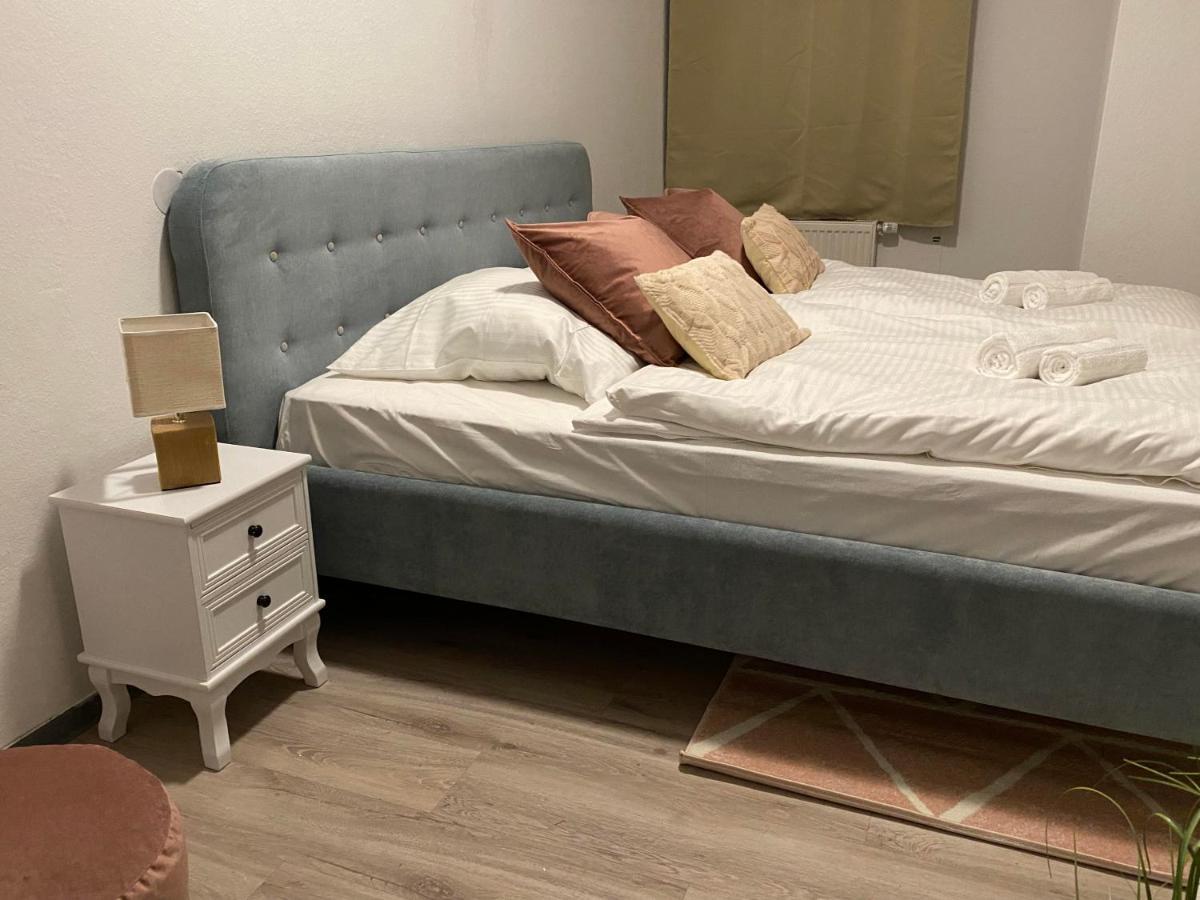 Urbansuites - Modern & Zentral In Der City - Dein Zuhause In Stuttgart Exteriör bild