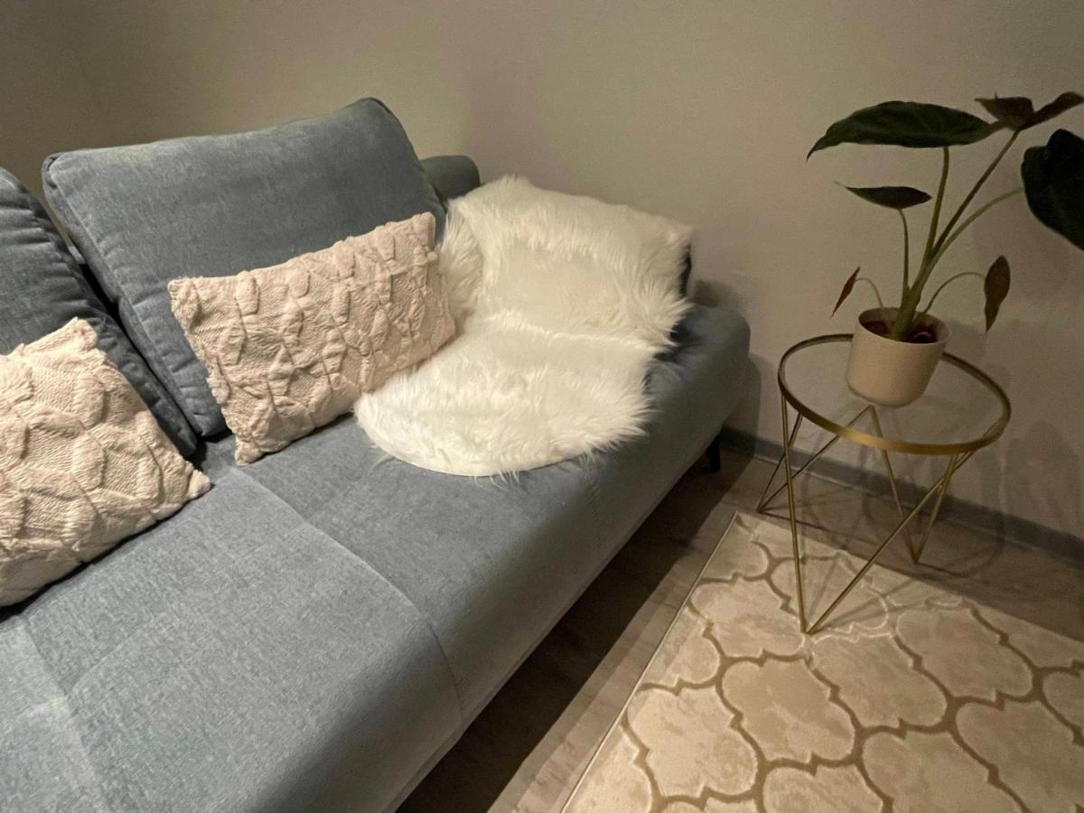 Urbansuites - Modern & Zentral In Der City - Dein Zuhause In Stuttgart Exteriör bild