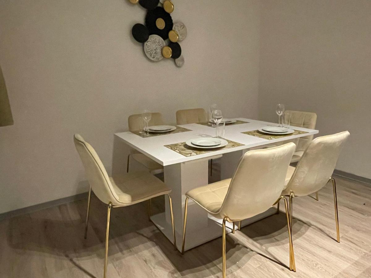 Urbansuites - Modern & Zentral In Der City - Dein Zuhause In Stuttgart Exteriör bild