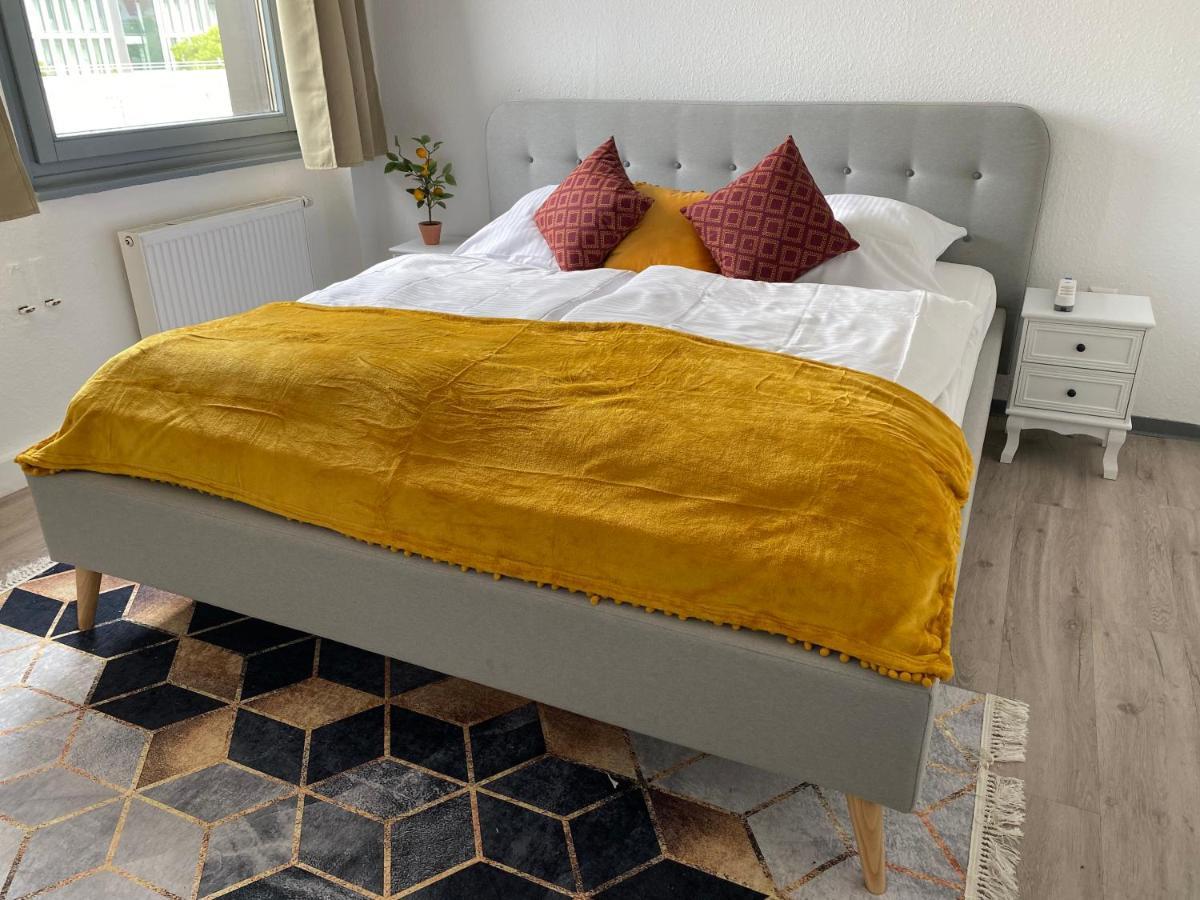 Urbansuites - Modern & Zentral In Der City - Dein Zuhause In Stuttgart Exteriör bild